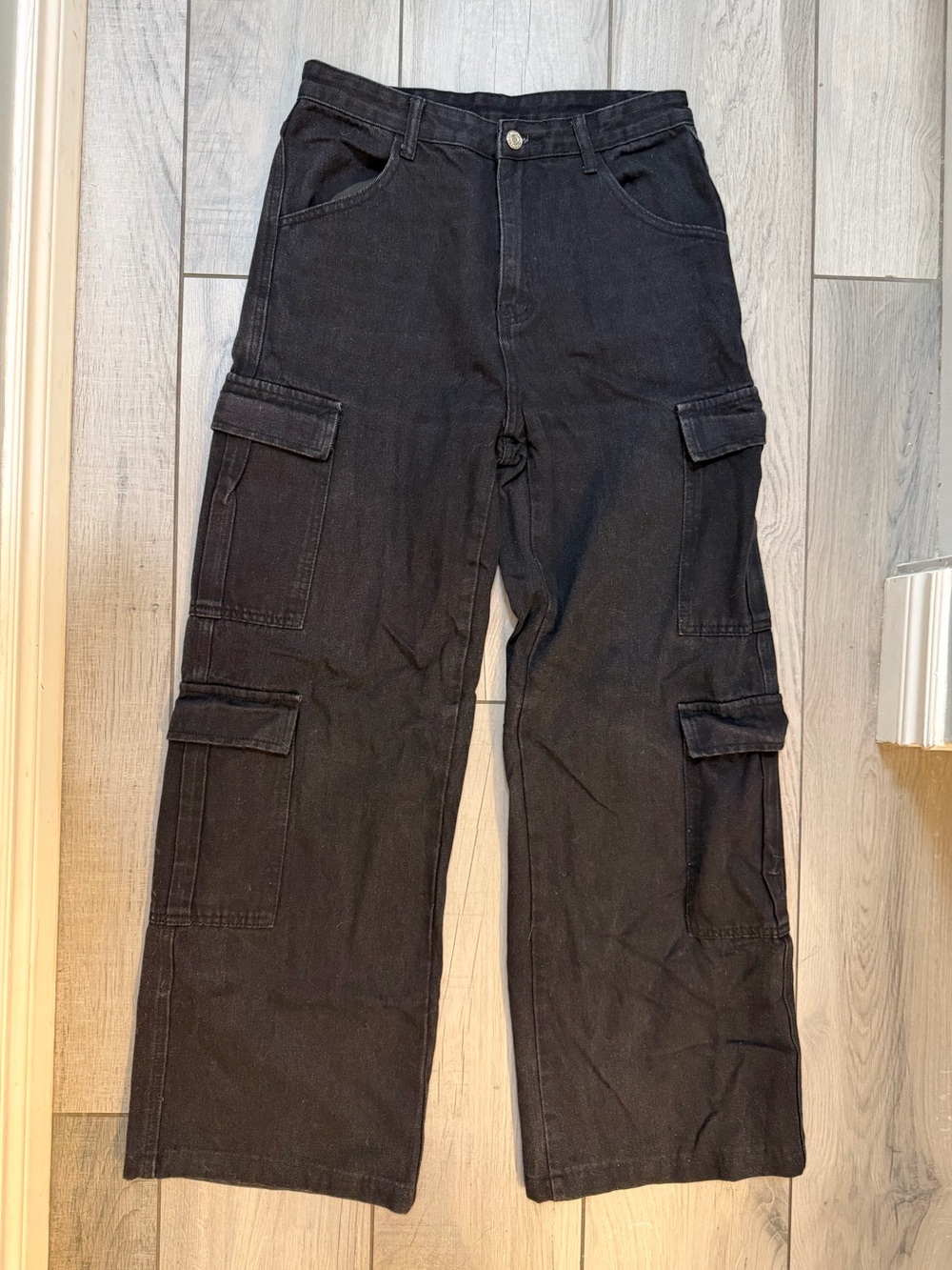 High waisted straight leg cotton cargo jeans